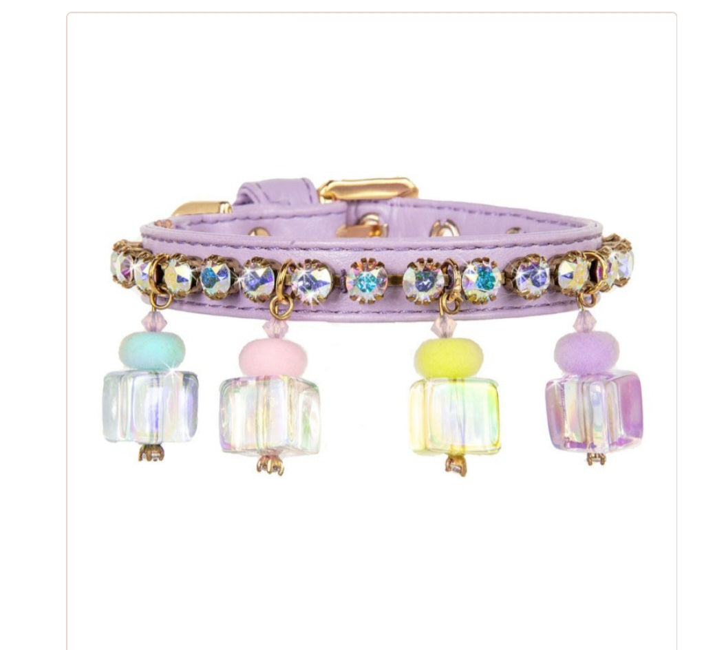 Lilac ice cube collar